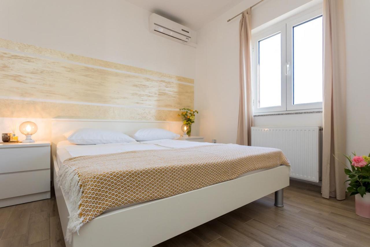 מאלינסקה Apartments And Rooms Kod Keti מראה חיצוני תמונה