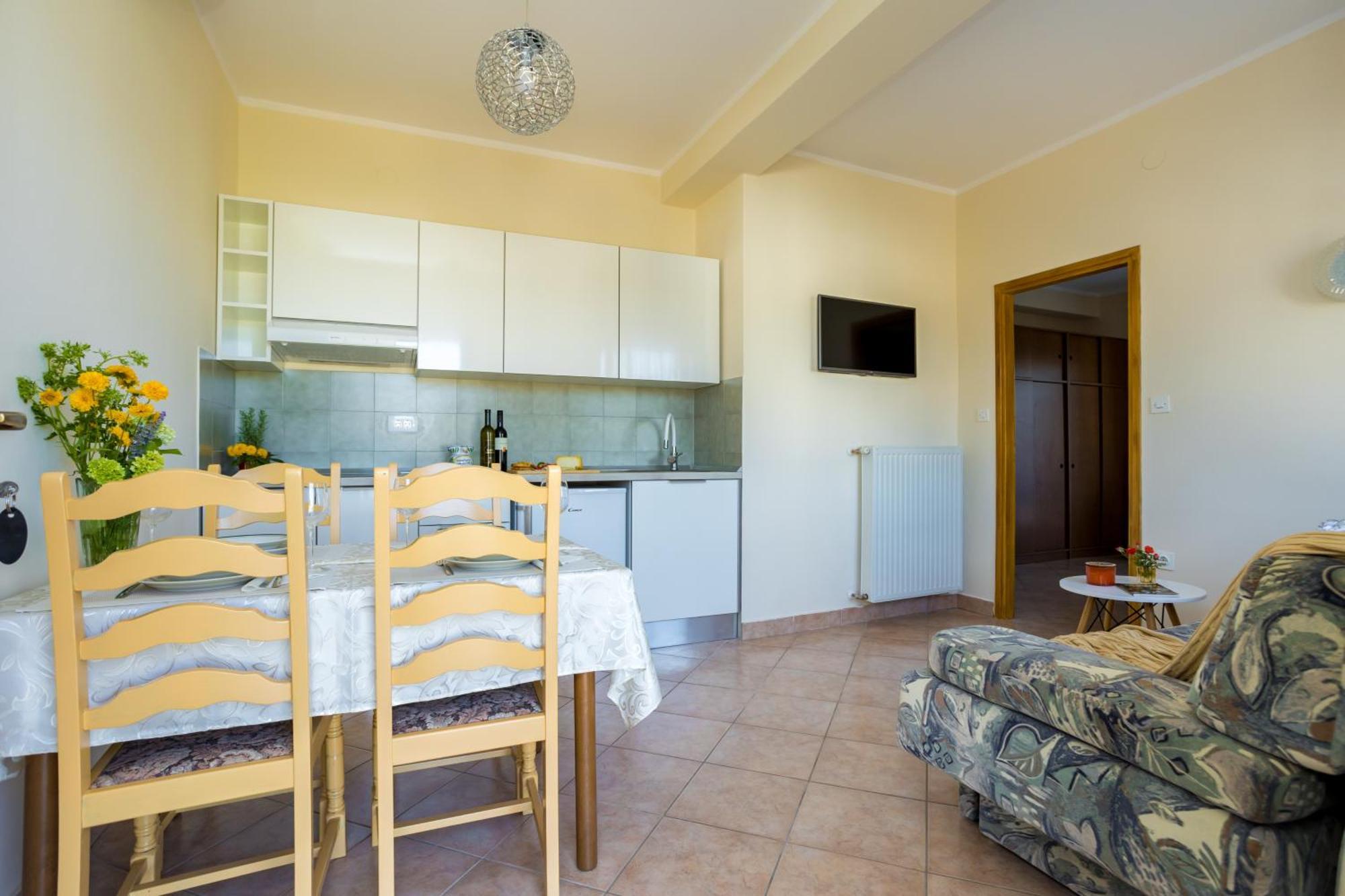 מאלינסקה Apartments And Rooms Kod Keti מראה חיצוני תמונה