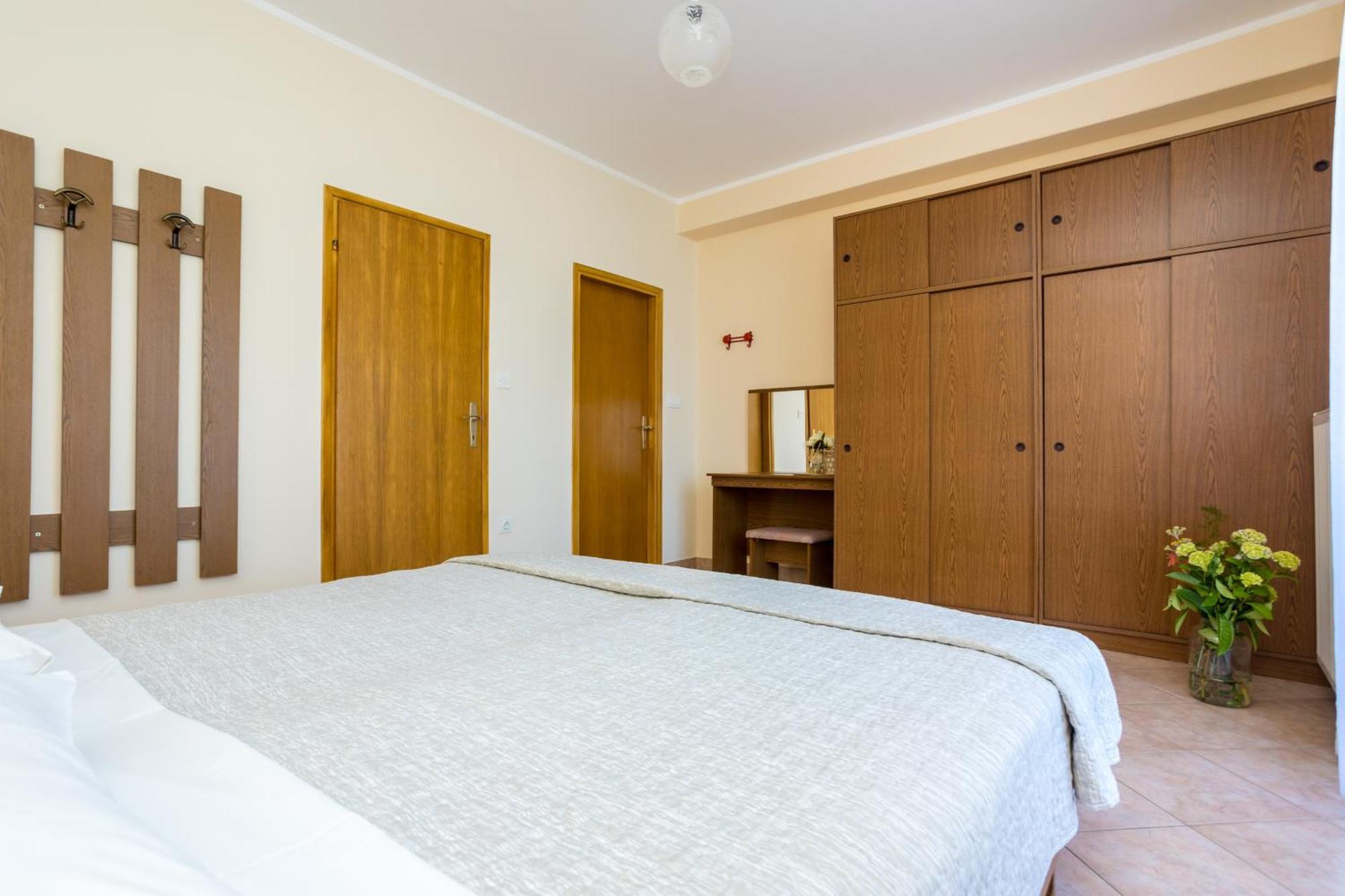 מאלינסקה Apartments And Rooms Kod Keti מראה חיצוני תמונה