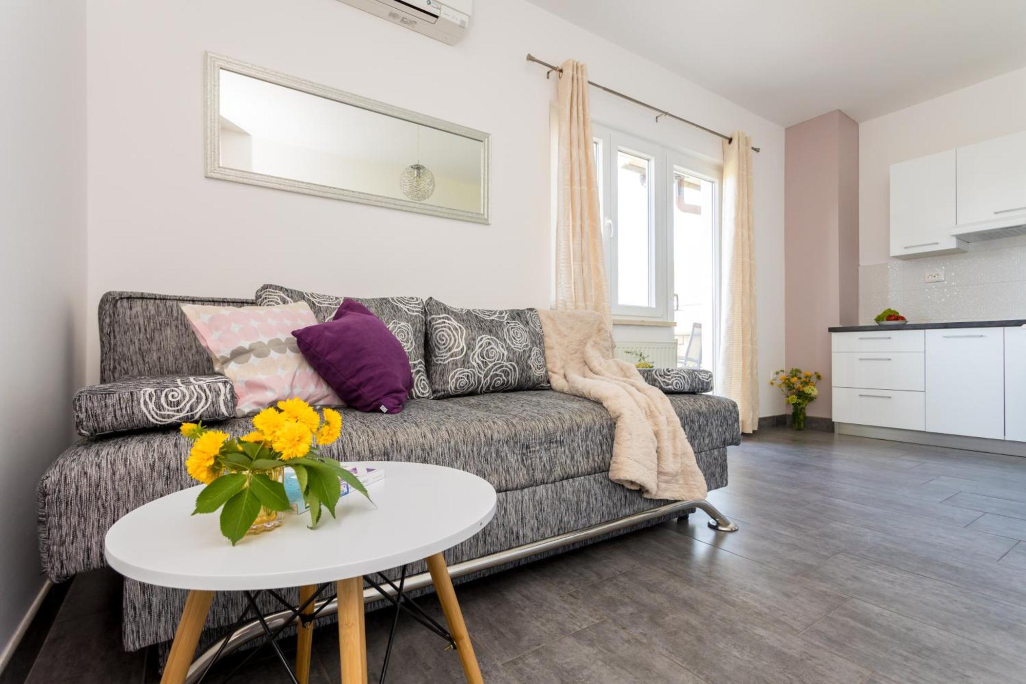 מאלינסקה Apartments And Rooms Kod Keti מראה חיצוני תמונה