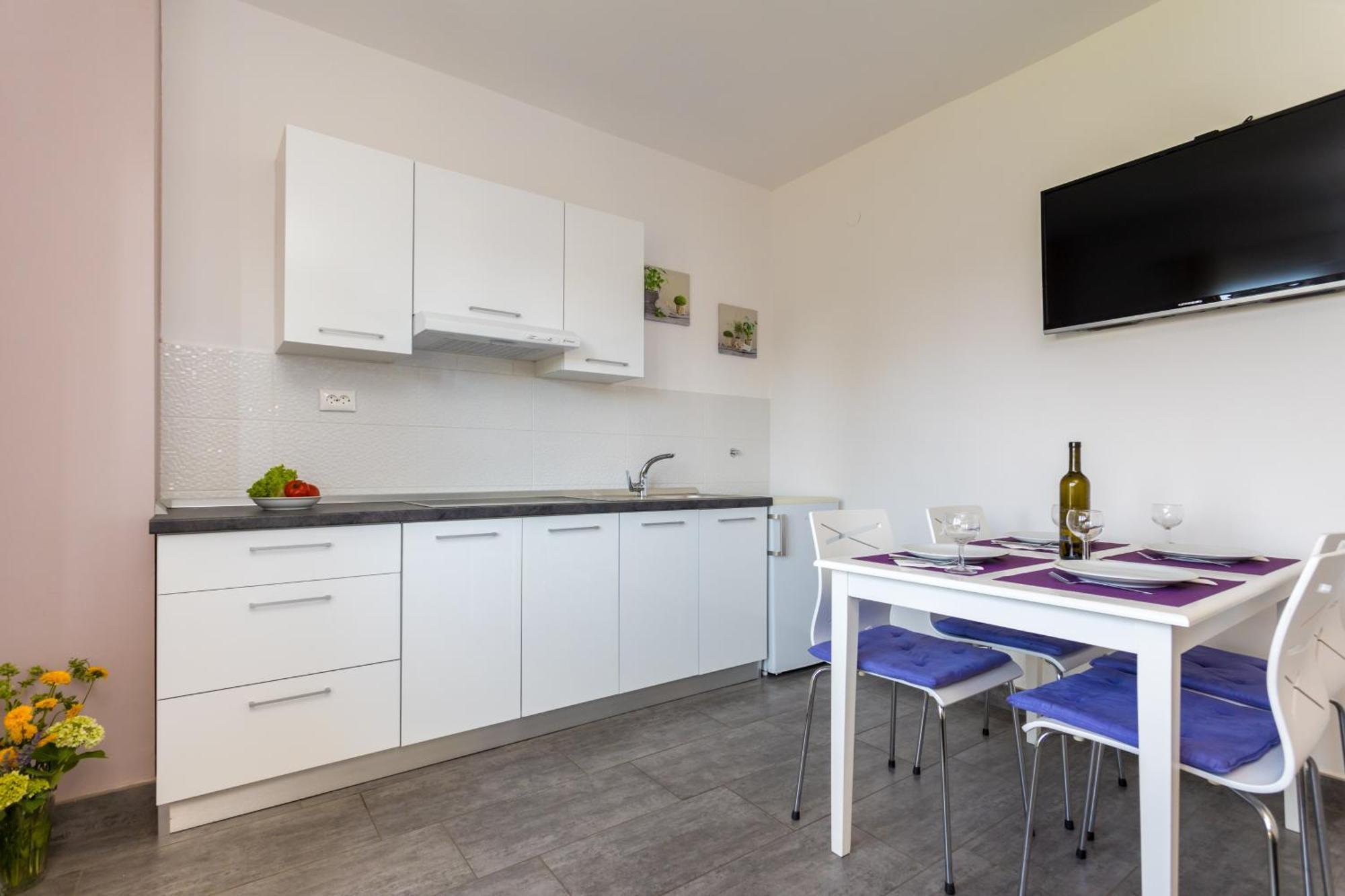 מאלינסקה Apartments And Rooms Kod Keti מראה חיצוני תמונה