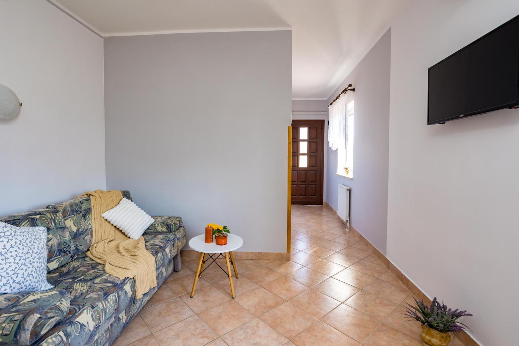 מאלינסקה Apartments And Rooms Kod Keti מראה חיצוני תמונה