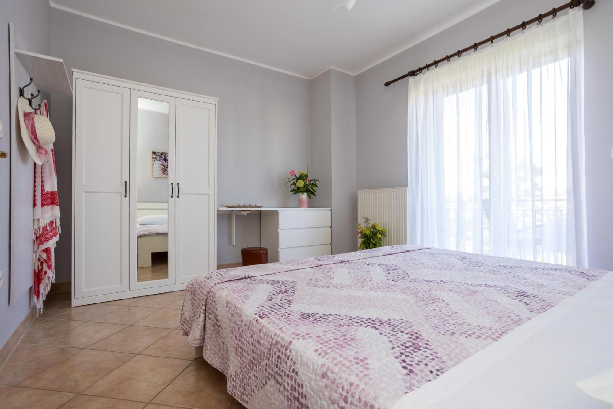 מאלינסקה Apartments And Rooms Kod Keti מראה חיצוני תמונה