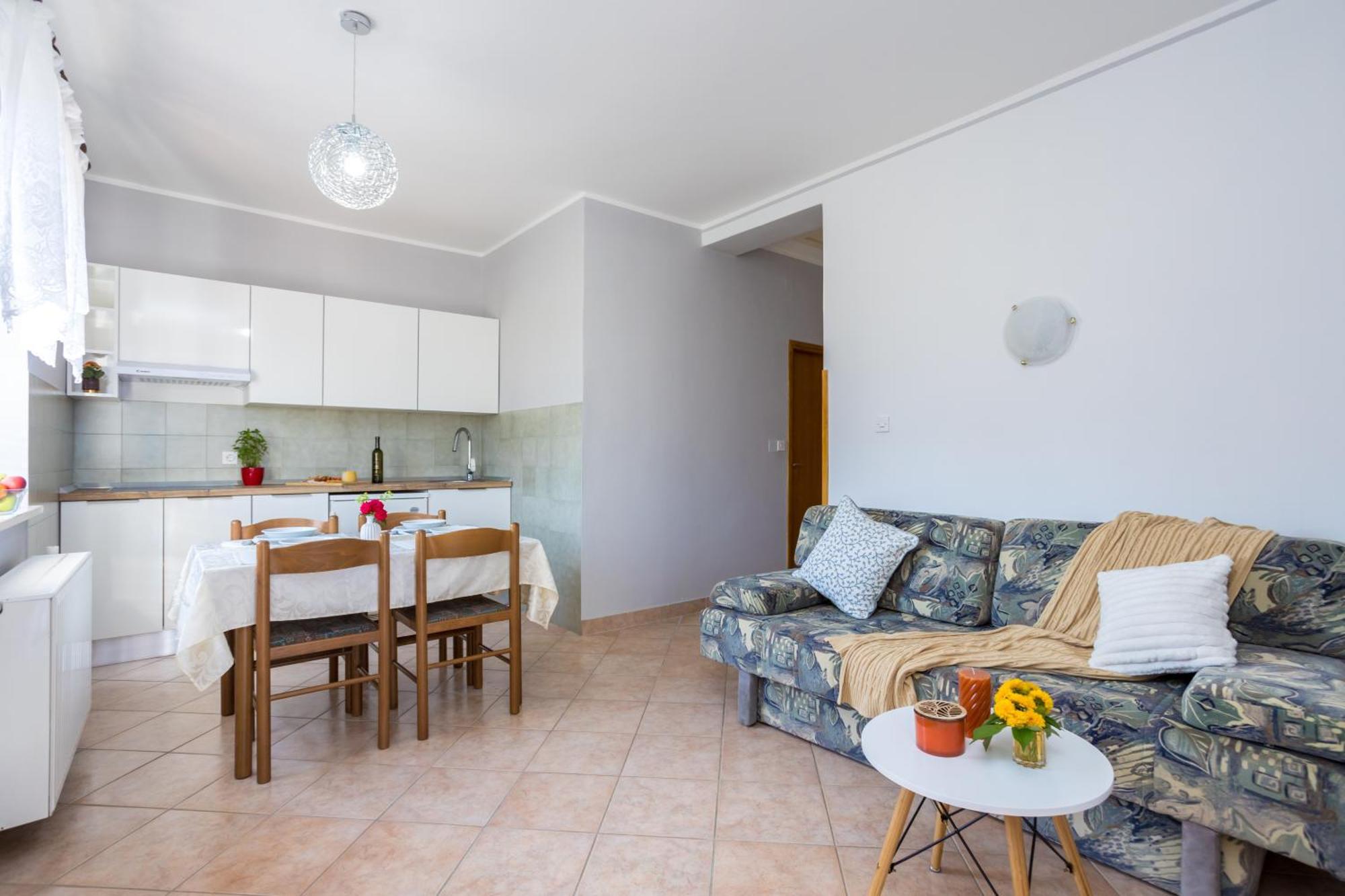 מאלינסקה Apartments And Rooms Kod Keti מראה חיצוני תמונה