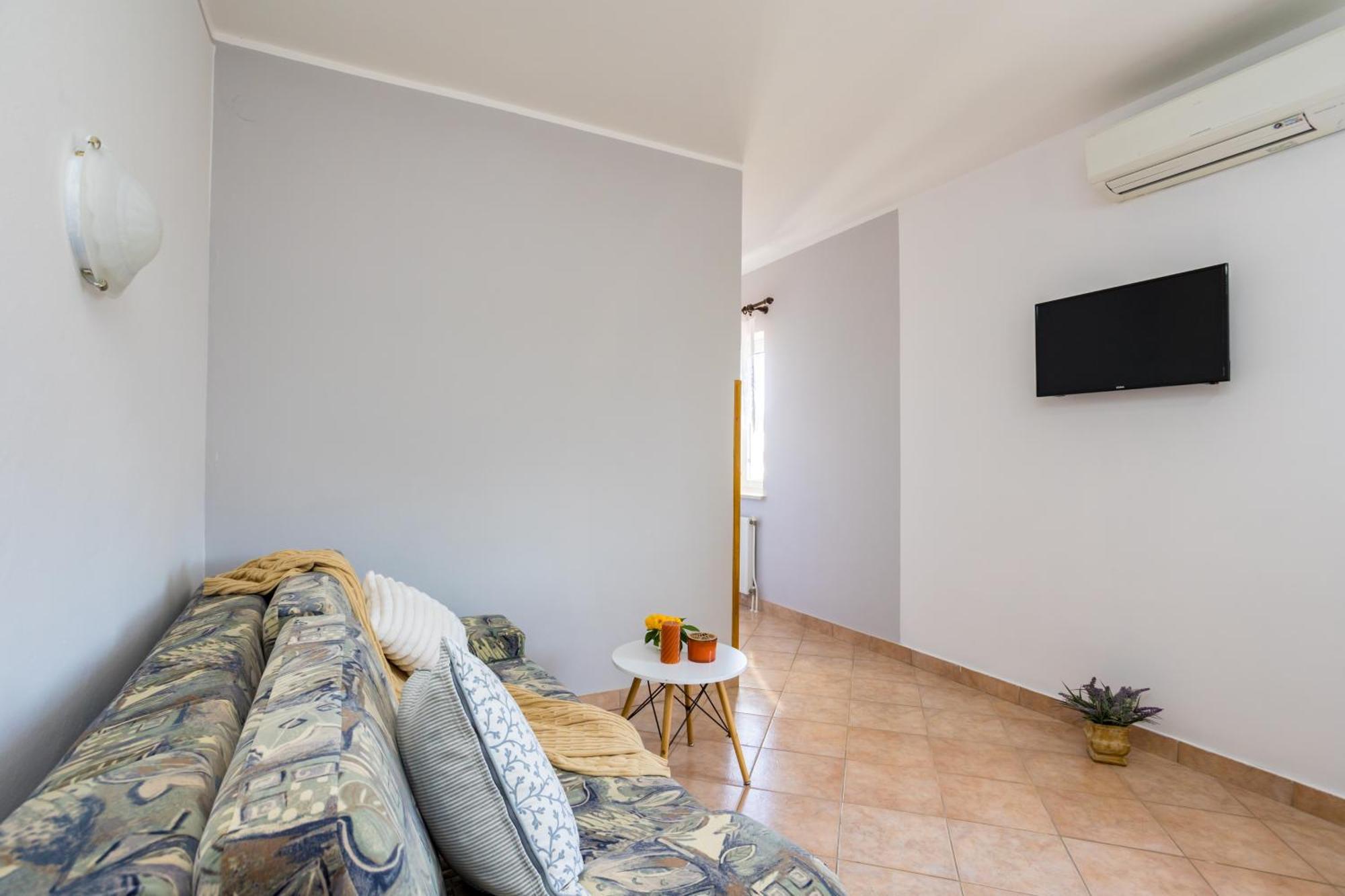 מאלינסקה Apartments And Rooms Kod Keti מראה חיצוני תמונה